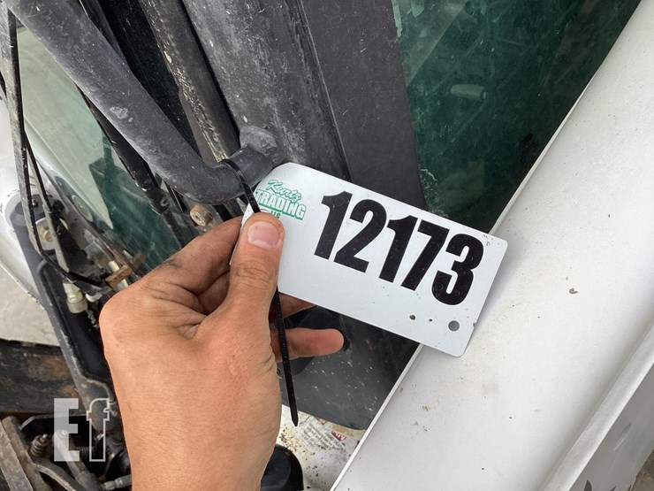 2020-bobcat-t770-image-21