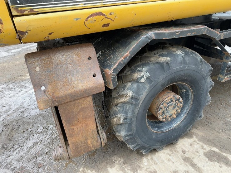 1995-deere-595d-image-19