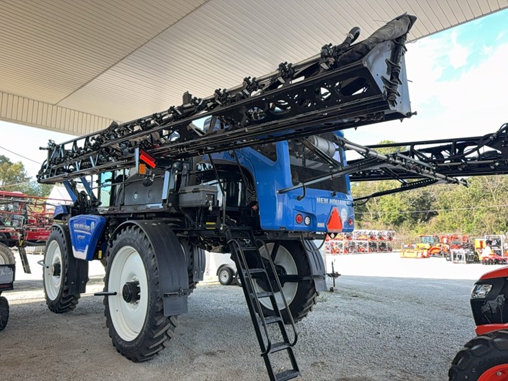 2023-new-holland-sp.310f-image-81