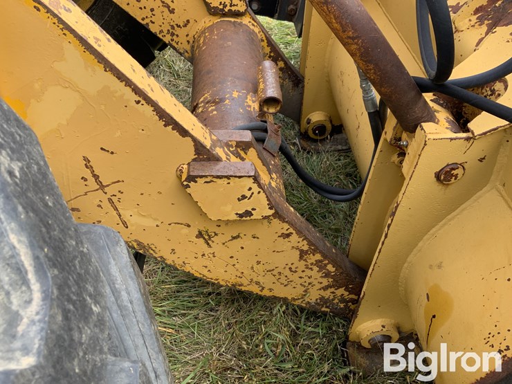 1977-caterpillar-910-image-14