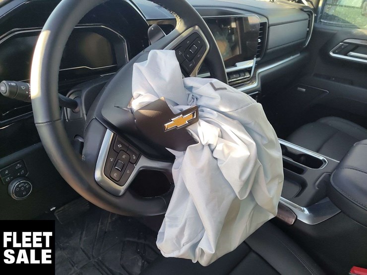 2025-chevrolet-silverado-1500-image-13