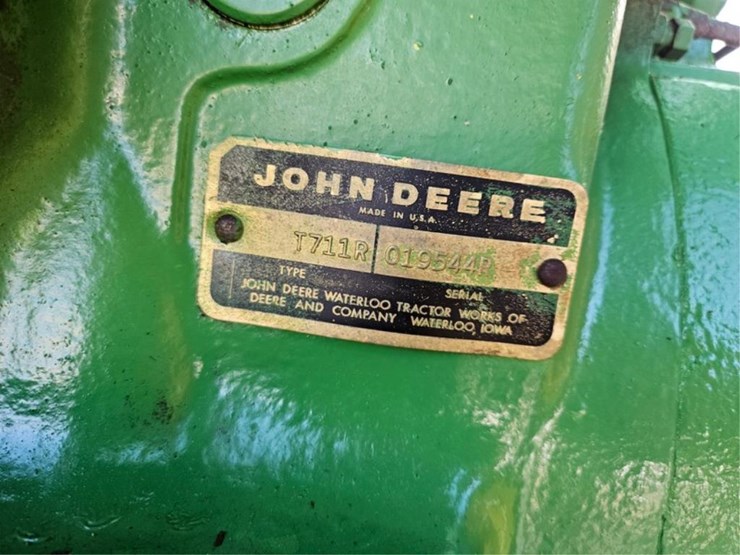 john-deere-2520-image-36