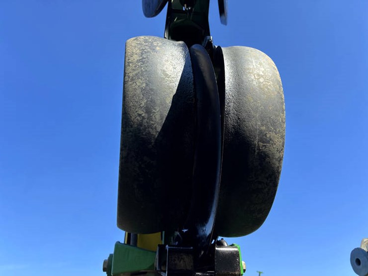 2011-john-deere-1790-image-21