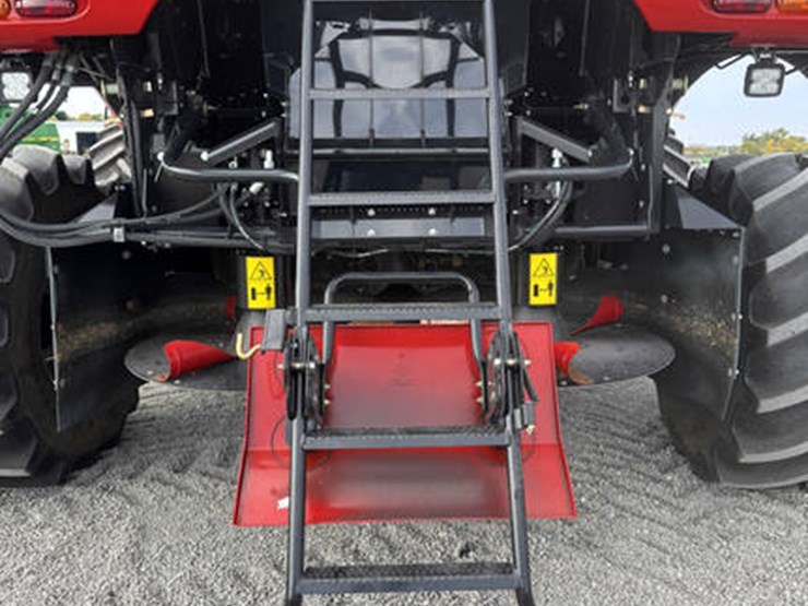 2023-case-ih-8250-image-41