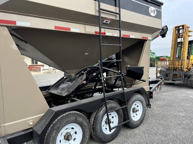 2021-j&m-lc390-image-13