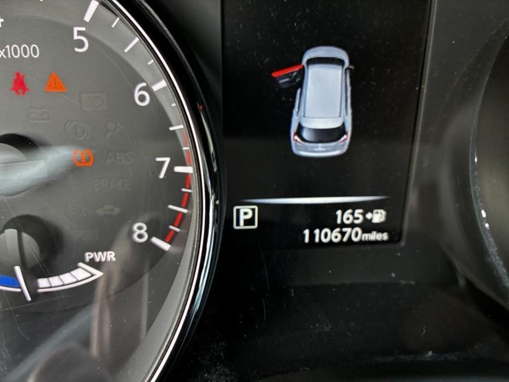 2017-nissan-rogue-image-15