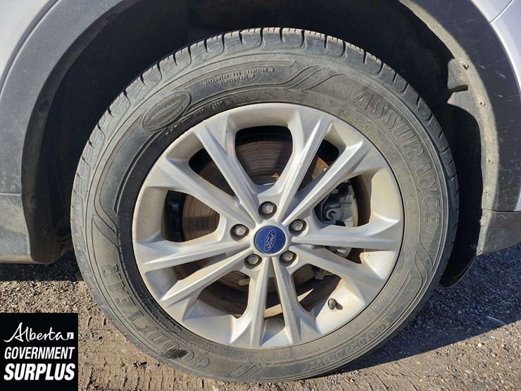 2017-ford-escape-image-9