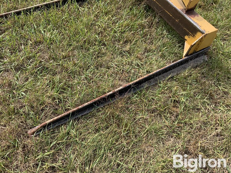 hennig-double-bale-fork-image-17