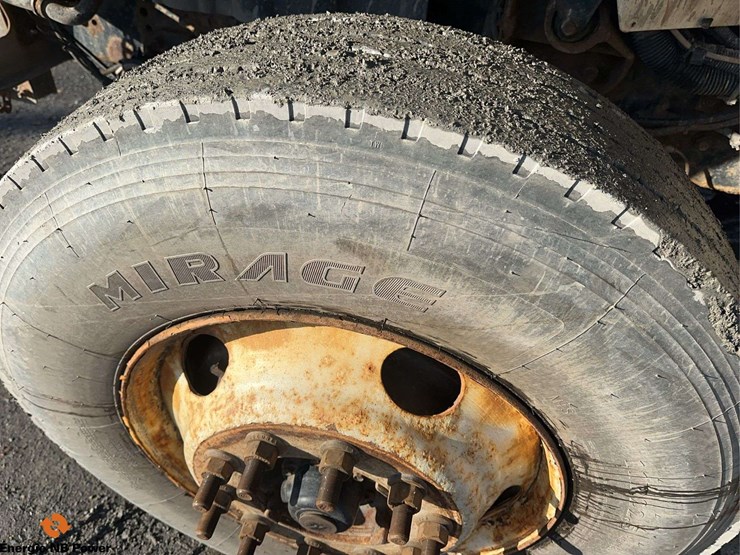 2012-international-7400-image-9