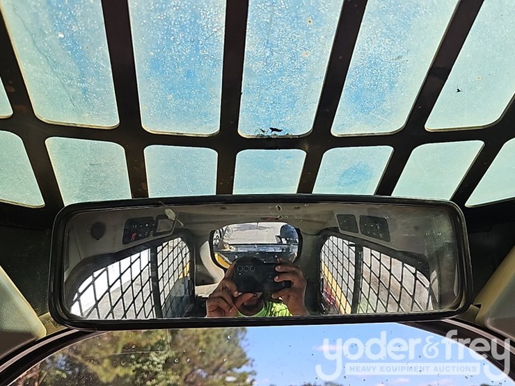 2020-caterpillar-299d3-image-32