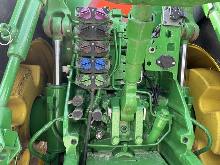 2014-john-deere-8270r-image-69