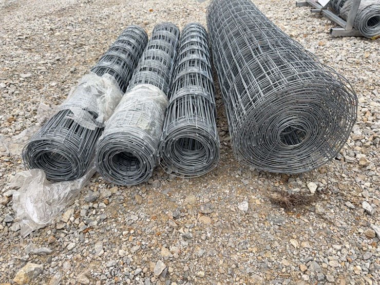 (4)-rolls-miscellaneous-size-galvanized-field-fence-image-2