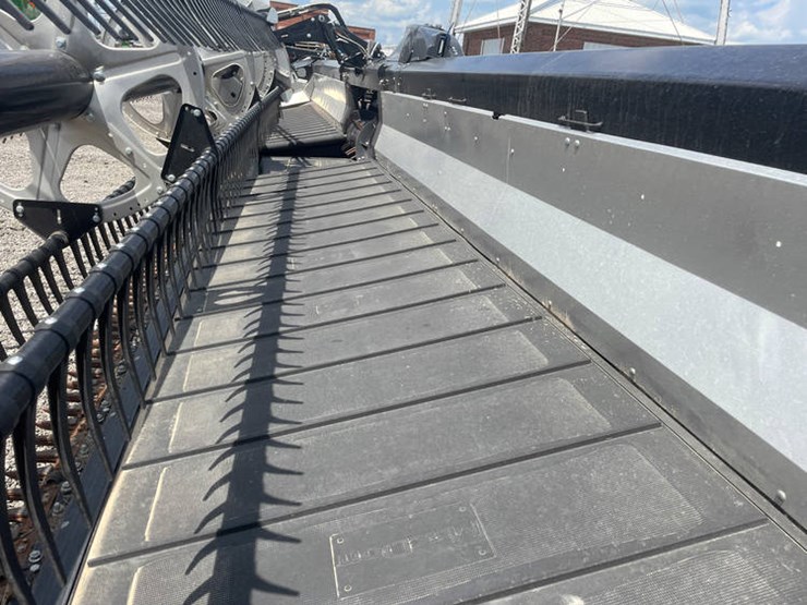 2023-mac-don-fd240-image-5