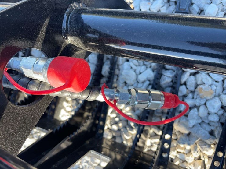 curved-log-grapple-image-9