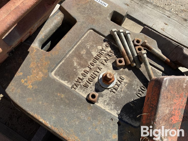 front-suitcase-weights-image-12