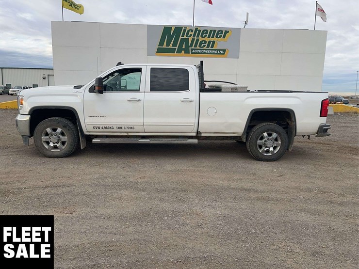 2018-gmc-sierra-3500hd-image-2