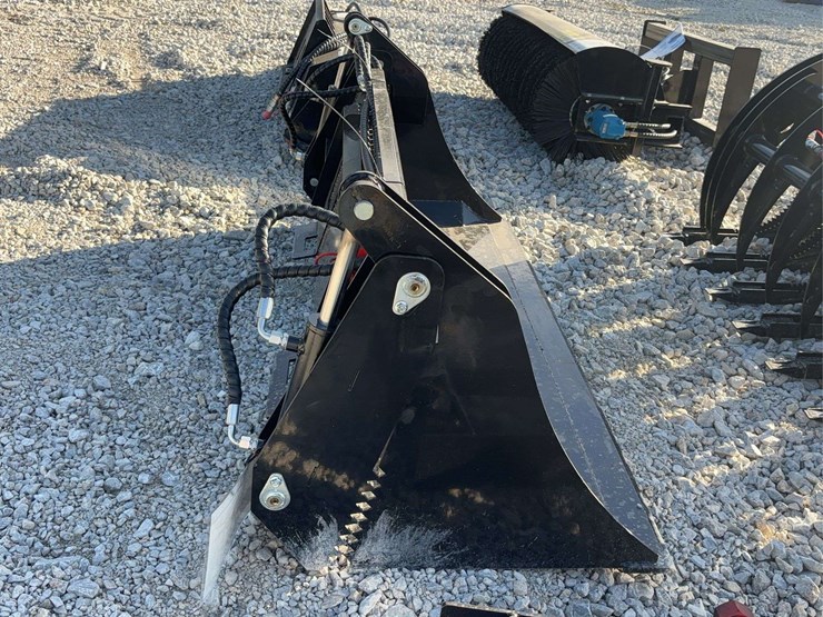 72-in-multi-purpose-skid-steer-bucket-image-5