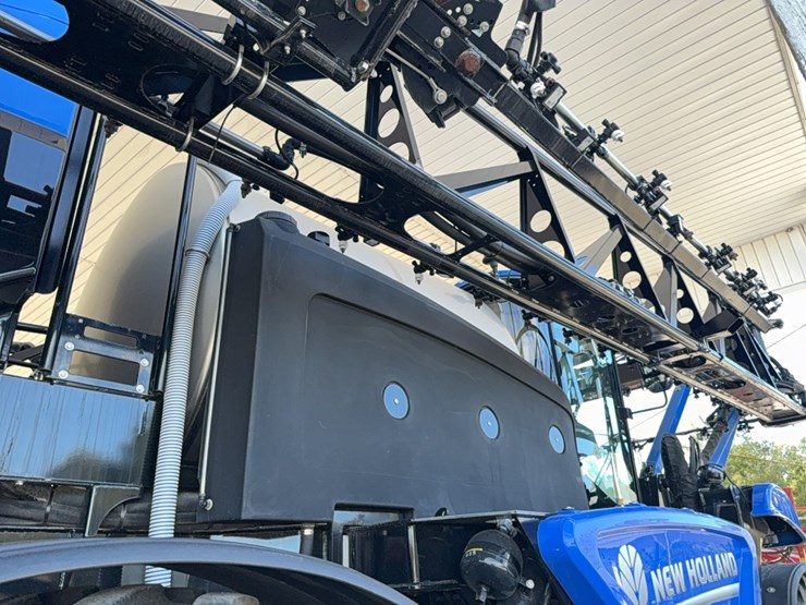 2023-new-holland-sp.310f-image-102