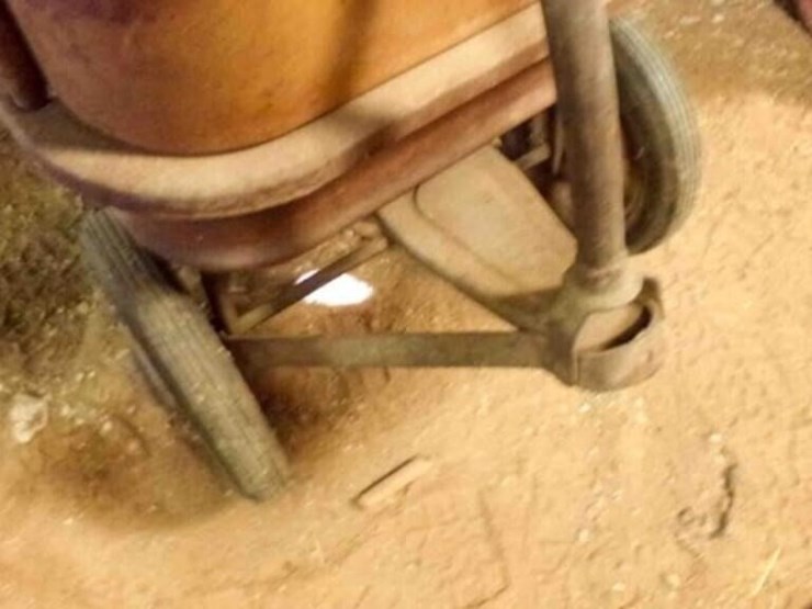 metal-town-&-country-wagon-image-3