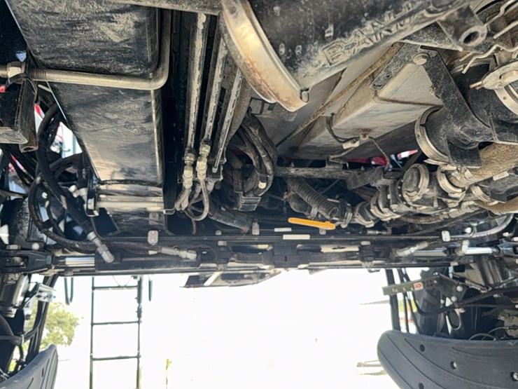 2023-case-ih-4350-patriot--sprayer-image-96