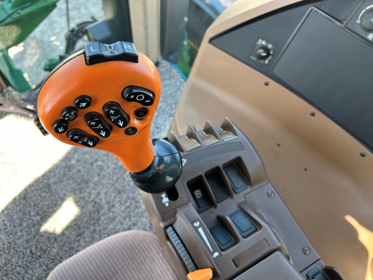 2012-john-deere-4940-image-35