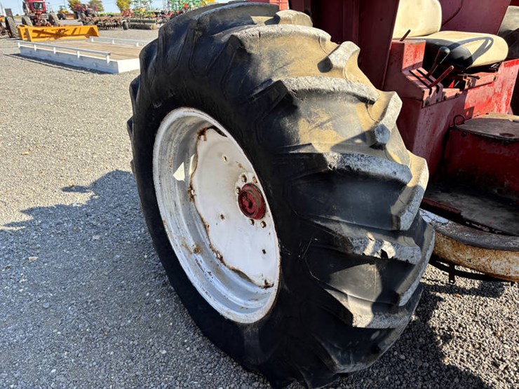 #10957-•-ih-656-image-15