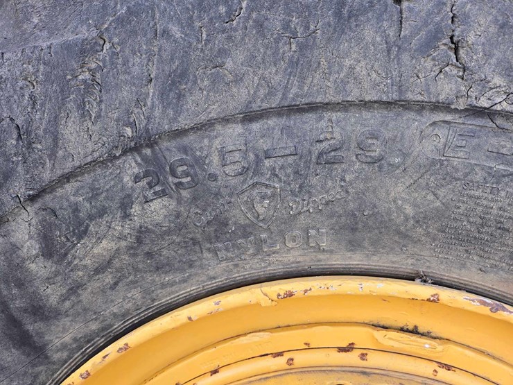 1980-caterpillar-627b-push-pull-scraper-image-17