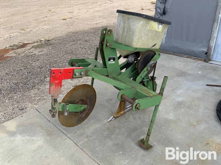 western-alfalfa-gopher-killer-image-1