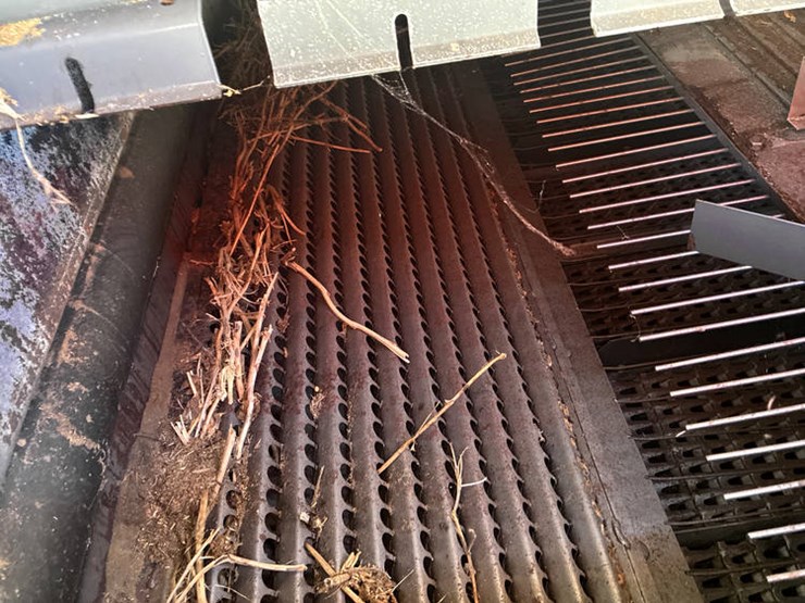 #122136-•-2009-mf-9795-#huc7217-image-70