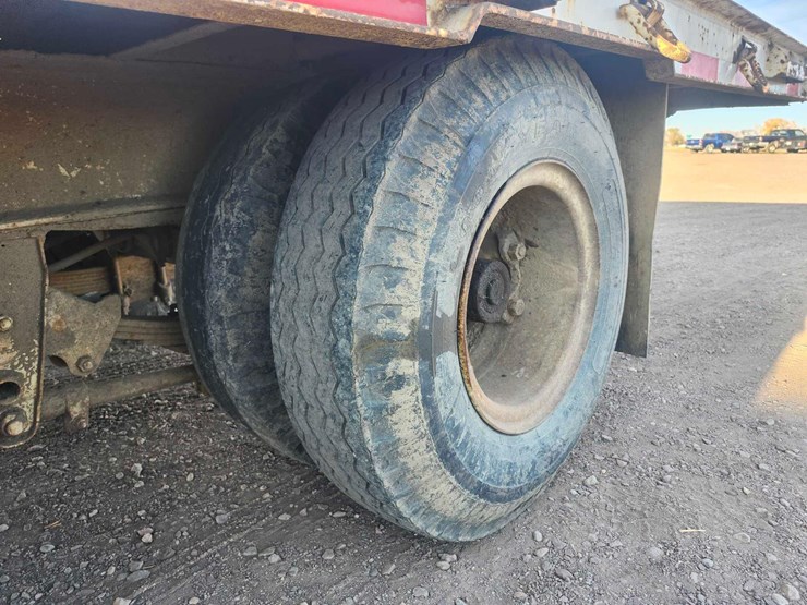 1975-axle-24ft-image-9