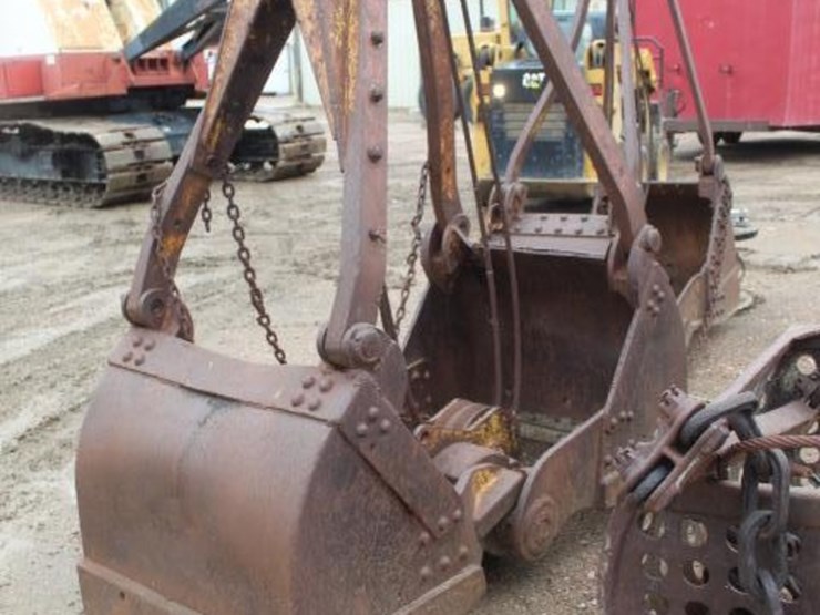 erie-clam-bucket-sn:-9407x02-image-1