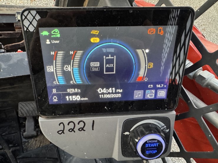 2023-kubota-svl75-3-image-9