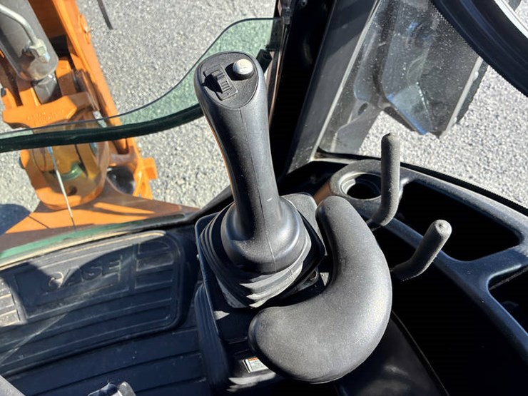 2020-case-580n-image-75