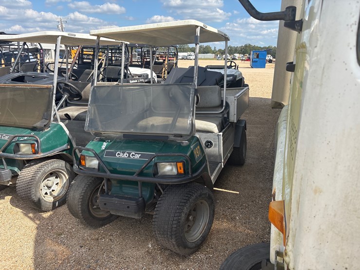 club-car-carryall-252-image-2