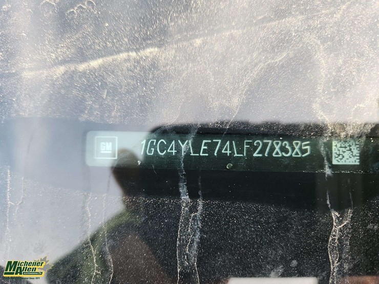 2020-chevrolet-silverado-2500hd-image-6