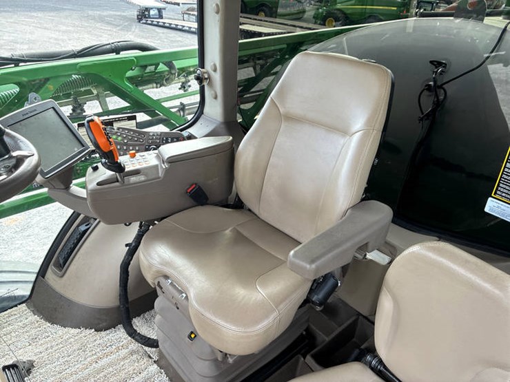 2014-john-deere-r4038-image-81