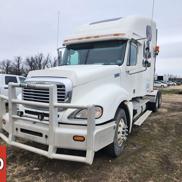 2002 FREIGHTLINER COLUMBIA 120