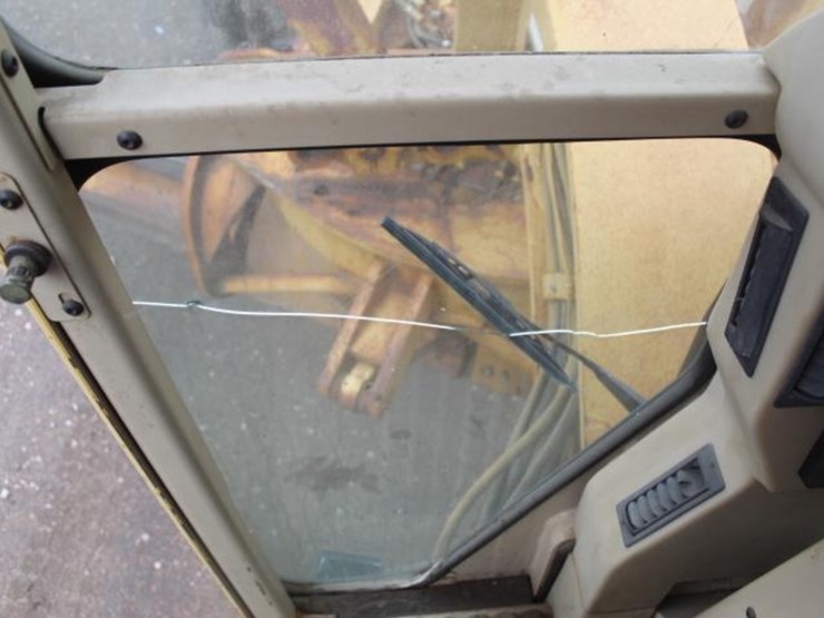 2002-caterpillar-140h-image-17