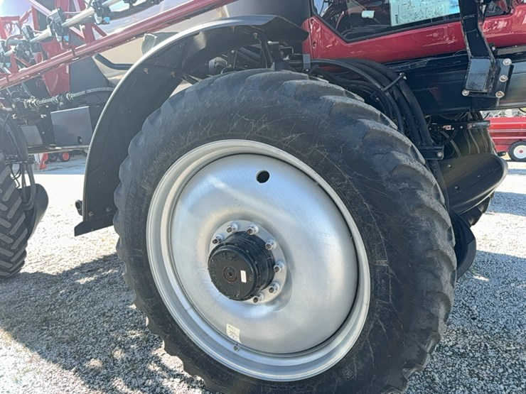 2023-case-ih-4350-patriot--sprayer-image-17