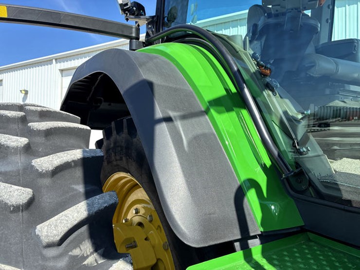 2023-john-deere-8r-370-image-20