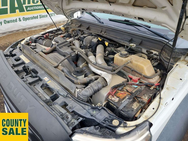 2013-ford-f550-image-29