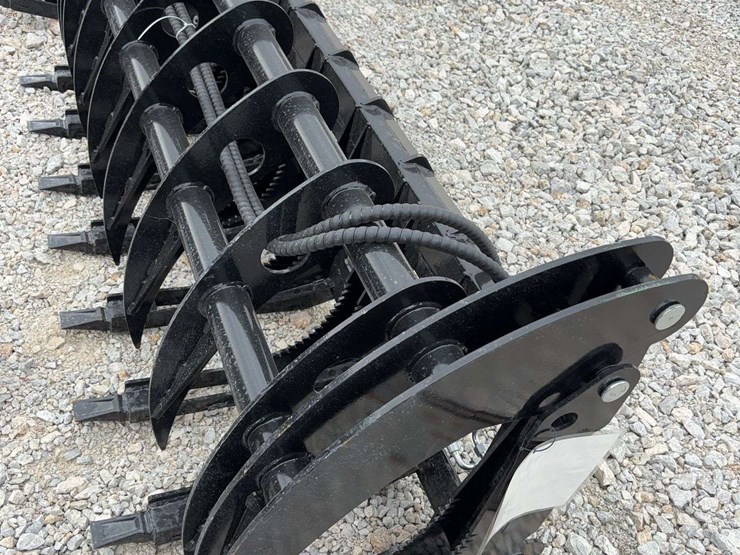 curved-log-grapple-image-4