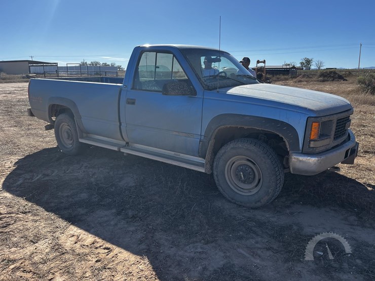 1997-gmc-sierra-2500-sl-image-2