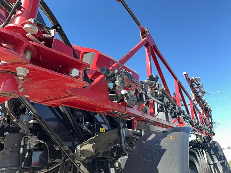 2023-case-ih-4350-patriot--sprayer-image-218