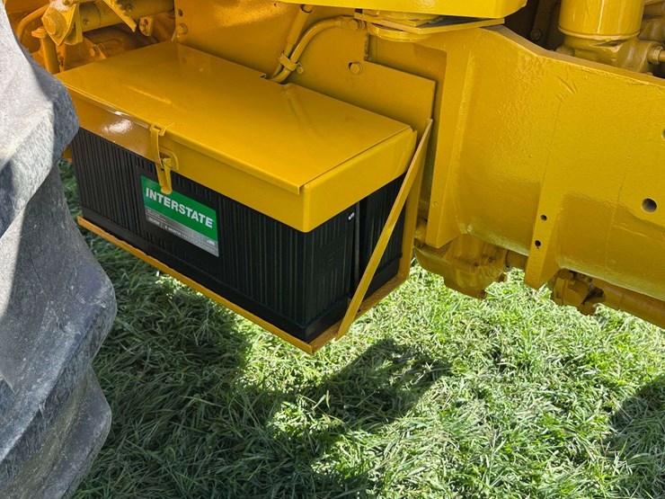 minneapolis-moline-g850-image-38