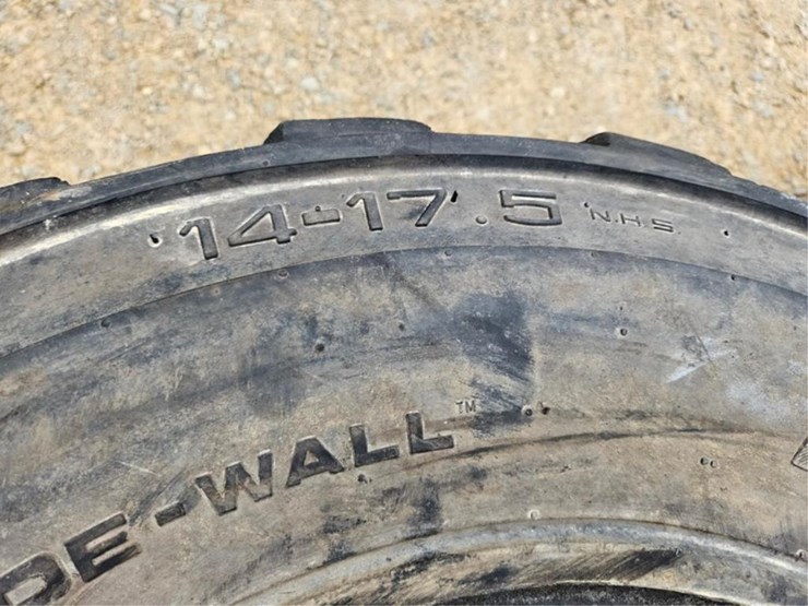 #3083-•-(2)-tires-image-6