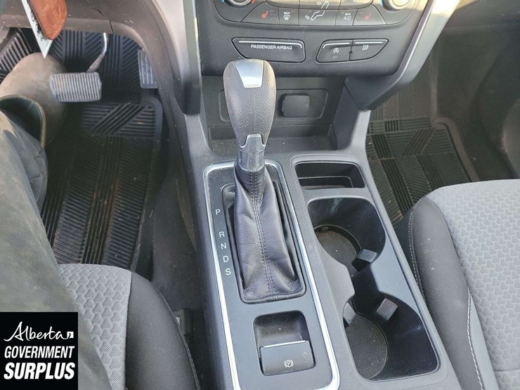 2017-ford-escape-image-18