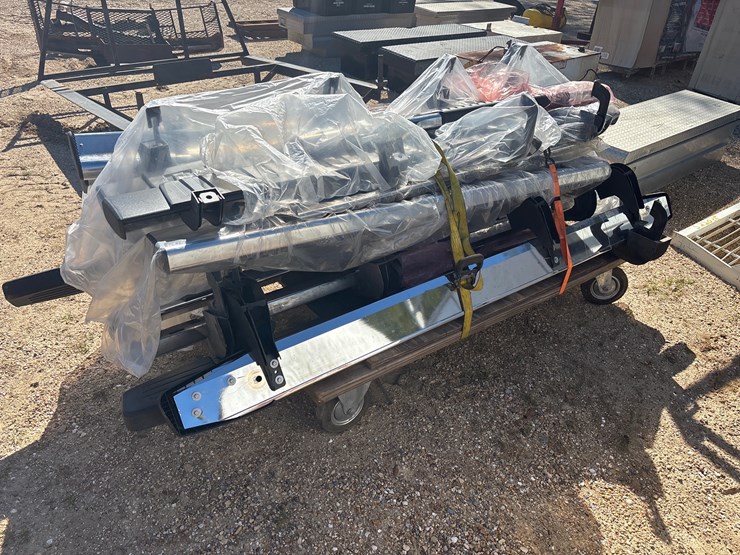 #24758-•-running-boards-image-3