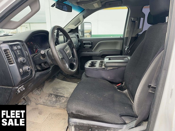 2018-gmc-sierra-3500hd-image-11