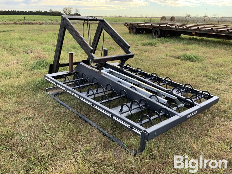 hoelscher-210-bale-grapple-forks-image-3